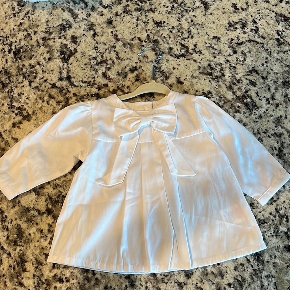 Ruffle butts white top! New without tag! Size 18-24m
